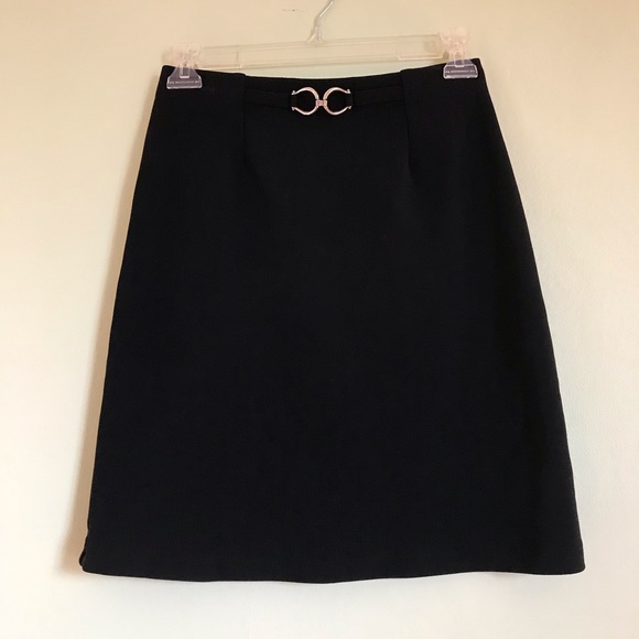 Black pencil skirt - Picture 1 of 2
